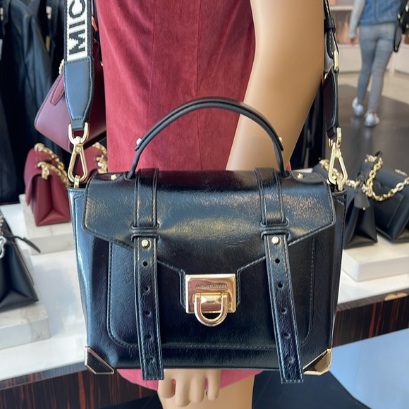 MICHAEL KORS
Manhattan Medium TH SCHOOL Crackled Metallic Leather SATCHEL
NWT - Picture 6 of 16